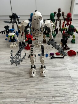 LEGO Bionicle: Toa, Bohrok, Matoran (2001-2003) - 2
