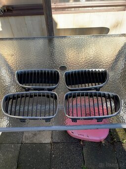 BMW ledvinky front grill e87 2004-2011 - 2