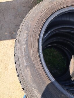 Nokian WR D4 Zimní pneu 205/60 R16 H - 2