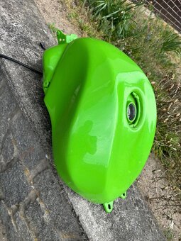 Nadrz na Kawasaki Zx10R Ninja 04-05 - 2
