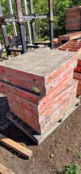 Peri Domino - 2