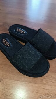 GUCCI pantofle černé, vel 39 - 2