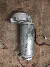 Elektromotor s převodovkou - 2