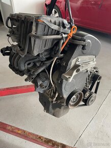 Kompletní motor 1,4 16v BXW 63kw - 2