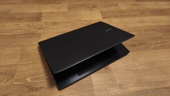 Acer Aspire E5 - 575 series (možné vyměnit za xbox series s) - 2
