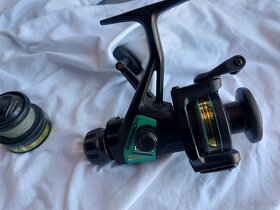 NAVIJÁK DAIWA s cívkou - 2