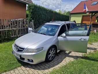 Honda Accord 2.4 Touresr 7G executive - 2