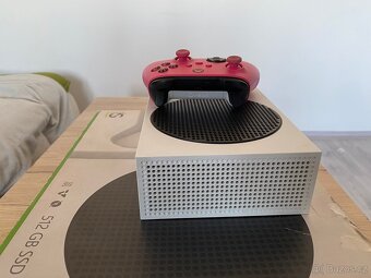 Vyměním Xbox Series S + účet - 2