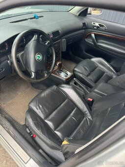 Škoda Superb na Náhradní díly - 2