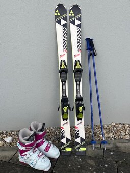 dětské lyže Fischer RC4 JR 130cm, boty Nordica, hůlky - 2