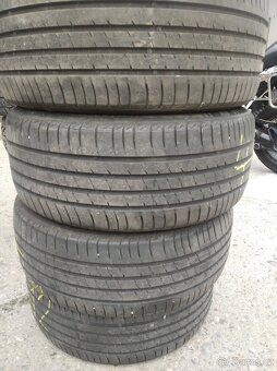 Pneu 215/45 R16 Kumho ECSTA HS51 (č.412) - 2