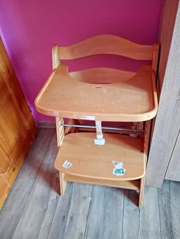 Dřevěná jídelní židlička - 2