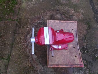 svěrák york 150 - 2