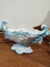 Starožitna porcelánová mísa ve tvarů Gondoly, signováno. - 2
