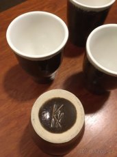 Glazurované pohárky na pití - 2