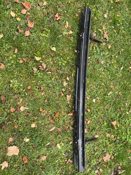 VW Golf mk2 orig. výztuha přední nárazník - 2