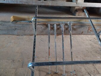 Věšák na šata - štendr - 2