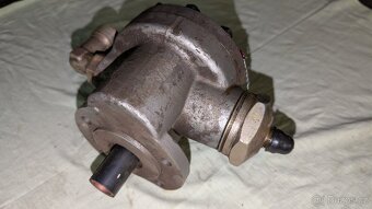 Prodám čerpadlo hydrauliky - 2