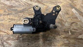 Motorek stěračů T5, T6 - VW Transporter Multivan Caravelle - 2