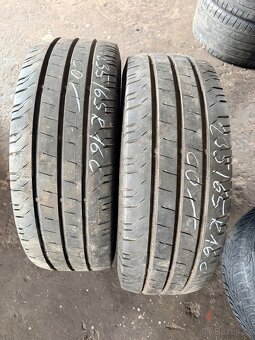235/65r16C continental - 2