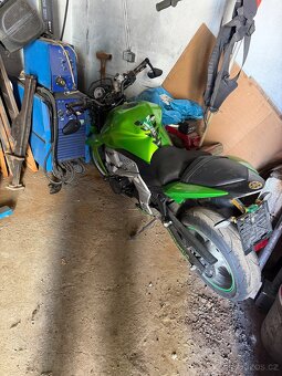 Kawsaki Z750 - 2