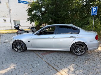 BMW 325i E90 - 2
