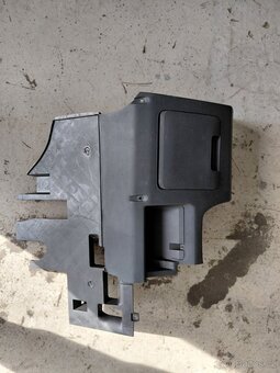 plast kolem spínače světel fabia I černý - 2