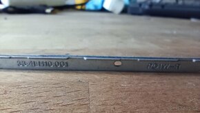 Pravý pant Lenovo ThinkPad L540, HD, ne slim - 2