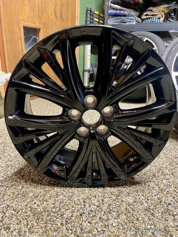 Originál alu disk Toyota - 2