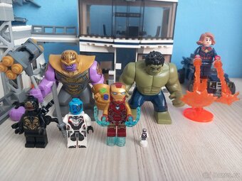 Lego Super Heroes: Bitva o základnu Avengerů 76131 - 2
