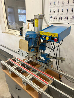Hettich BLUE MAX 8 vrtací poloautomat - 2