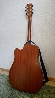 Elektro-Akustická kytara Cort s obalem - 2