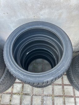 Sada pneumatik 255/40 R20 101Y Vredestein - zimní - 2