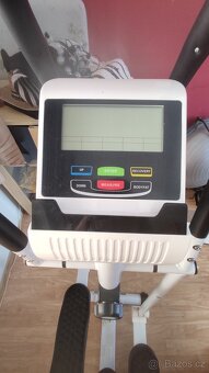 Elipticky trenažer - 2