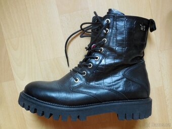 dámské Tommy Hilfiger černé kotníčkové boty kůže 40/25cm - 2