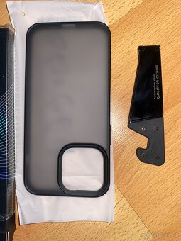 Obal na iphone 14 Max - 2