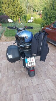 CF Moto MT650 - 2