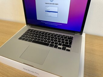 MacBook Pro 15” Retina (Mid 2015) – 16 GB RAM, 512 GB SSD - 2