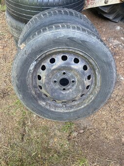 Plechové disky 4x108 Pneu Nokian 175/65 R14 - 2