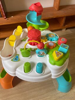 Hrací stoleček a chodítko Fisher Price - 2