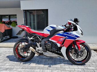 Honda cbr 1000 rr Fireblade - 2