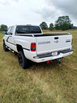 Dodge RAM - 2