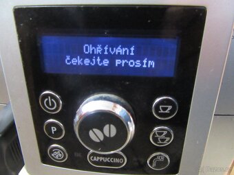 Nabízím Delongi. Nefunkční.  Mlýnek funkční, neproplachne se - 2