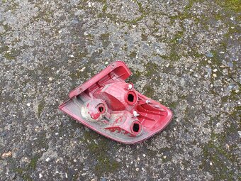 LEVÉ ZADNÍ SVĚTLO NA HYUNDAI GETZ - 2