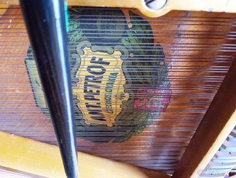 Prodám křídlo Petrof mod.III-Dovoz možný - 2