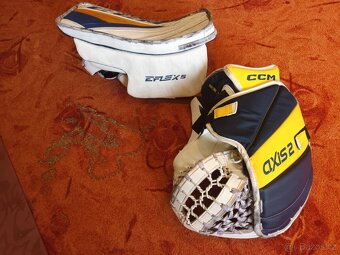 Brankářská lapačka CCM AXIS 2 + vyrážečka CCM Eflex 5,custom - 2