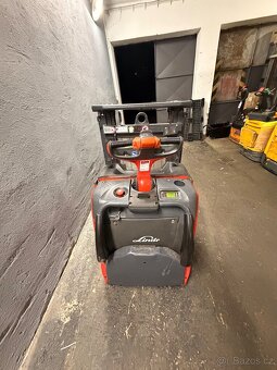 Elektrický vysokozdvižný vozík Linde L12 za 33.000Kč - 2