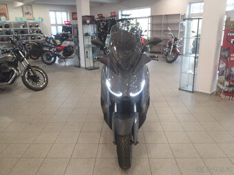 YAMAHA X-MAX 300 Tech Max - 2