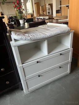 Přebalovací pult - 2