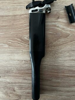 Karbonová aero sedlovka 27,2 - 2